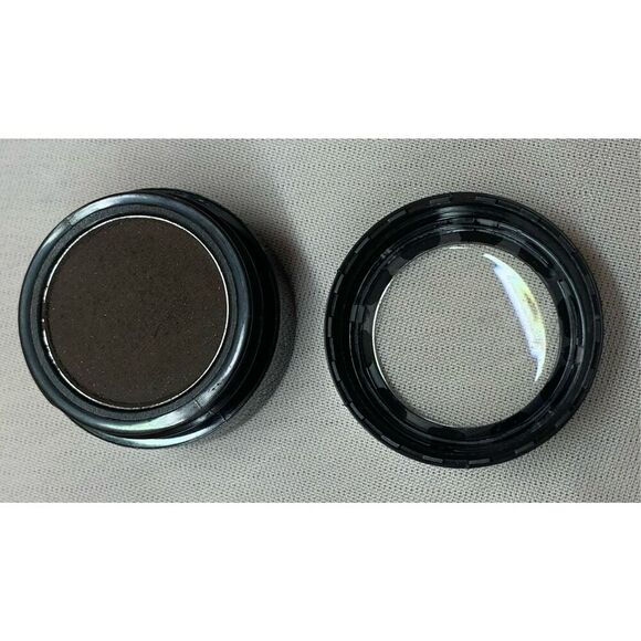 NEW Laura Mercier Matte Eye Color Eyeshadow in Coffee Ground Brown .03 oz - Picture 2 of 3